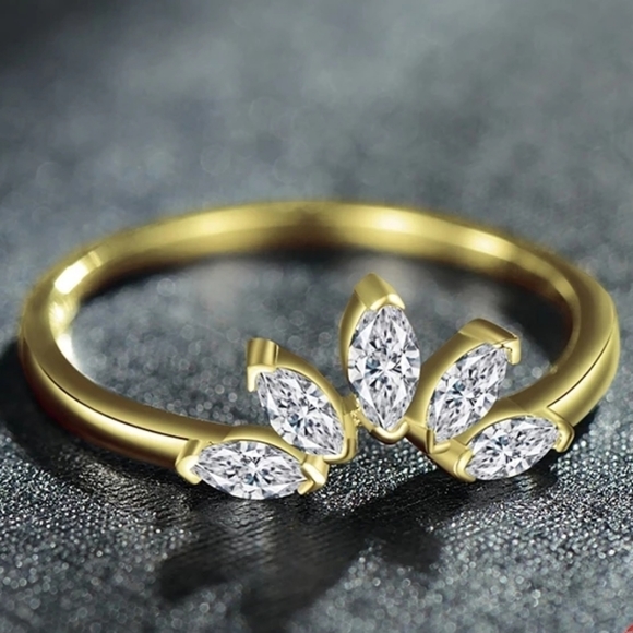 925 Sterling Silver Yellow Gold Cubic Zirconia - Picture 2 of 12